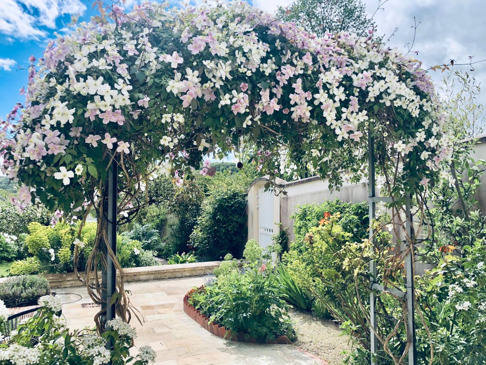 Holiday home Les Grands Jardins